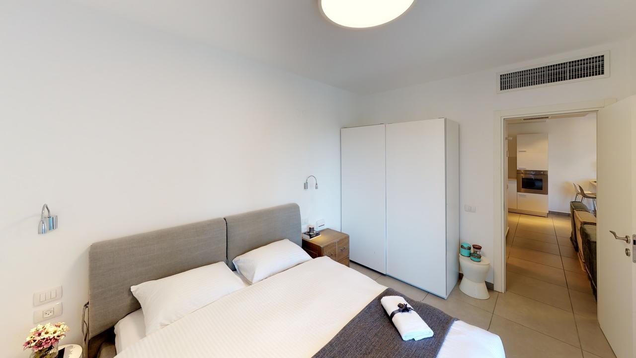 Апартаменти 1Bd W/Balcony Near Rothchild By Sea N' Rent Тель-Авів Екстер'єр фото